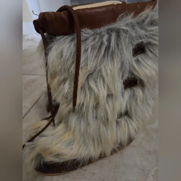 Last Day Sale🔥Brown Fury Fashion Boots winter, Made in Romania Sz US 9 woman - Picture 3 of 11